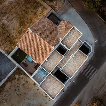 Casa discreta por fuera y espectacular por dentro.