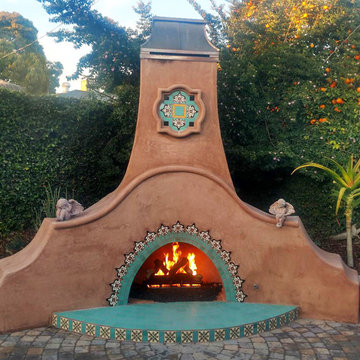 Casa Milagro- Fireplace