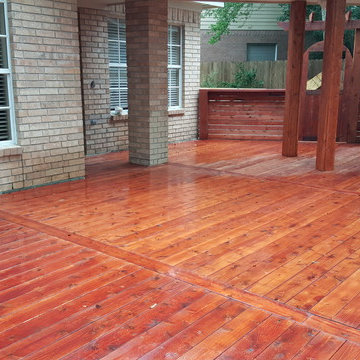 Cedar Deck and Gate with Sikkens Mahogany Stain