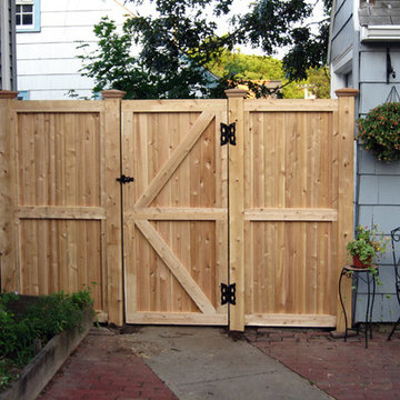 Cedar Privacy Board Gate