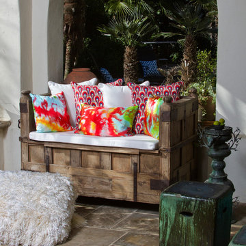 Chic Custom Cushions and Pillows for the Pool House