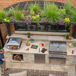 https://www.houzz.com/hznb/photos/chicago-outdoor-kitchen-traditional-patio-chicago-phvw-vp~28880637