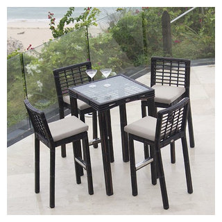 outdoor round pub table and chairs