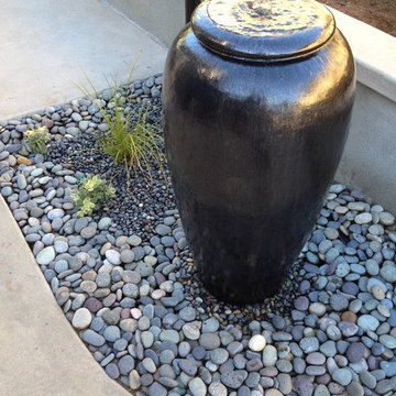 Modern Bubbling Urn Waterfeature