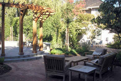 Example of a classic patio design in San Francisco
