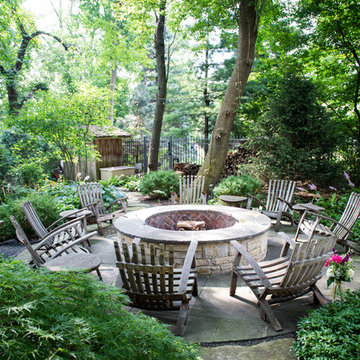 Colorful Outdoor Living in Glenview