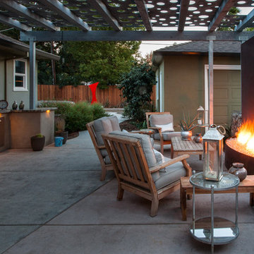 Comfort Lounge: Industrial chic designed for entertaining