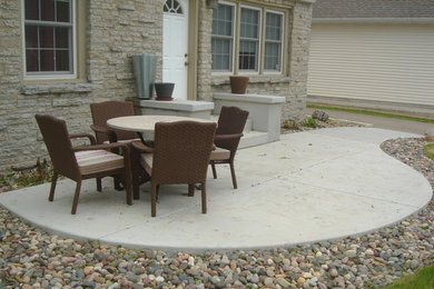Inspiration for a patio remodel in Minneapolis
