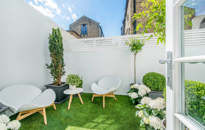 Outdoor Entertaining: How to Eat, Drink and Be Merry in a Small Garden