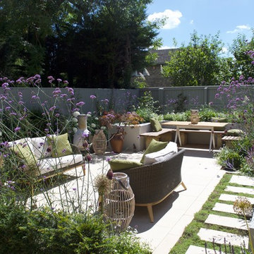Contemporary Garden in Henley on Thames, Oxfordshire