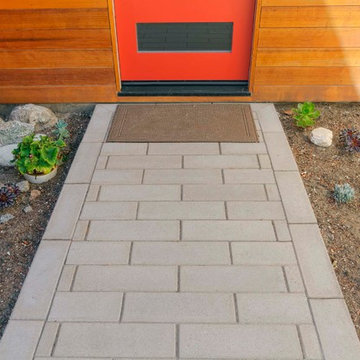 Contemporary Home Complimented By Plank Pavers - VIEW 4