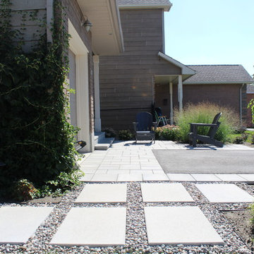 Contemporary Landscape Makeover // Driveway // Patio & Pool // Walkway