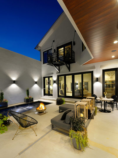 Contemporary Patio by Savvy Design Group