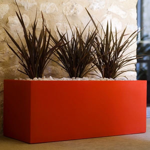 https://www.houzz.com/hznb/photos/contemporary-rectangular-indoor-outdoor-planter-modern-patio-chicago-phvw-vp~45751862