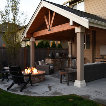 Covered Patio & Fire Pit