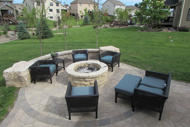 Cozy Firepit and Patio