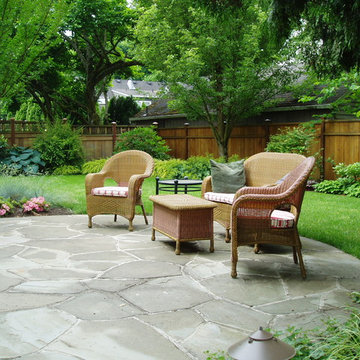 Curved Flagstone Patio