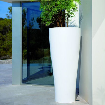 Curved Outdoor Planter