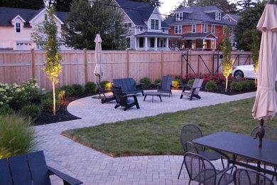 Inspiration for a contemporary patio remodel in Philadelphia