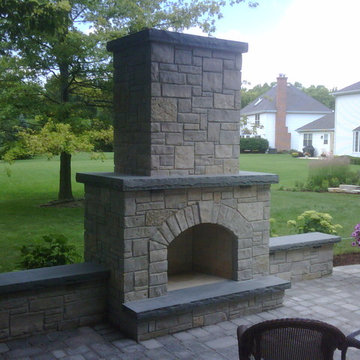 Custom Outdoor Fireplaces