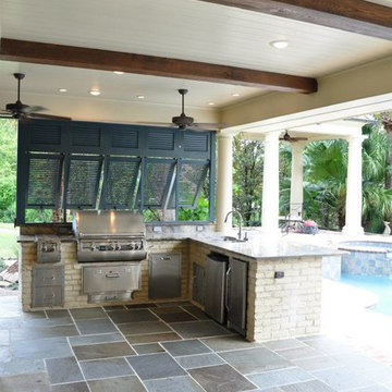 Custom Outdoor Kitchens and Patios