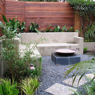 Idee per un patio o portico contemporaneo con ghiaia e nessuna copertura
