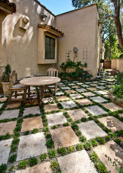 Traditional Patio by Travertine Warehouse