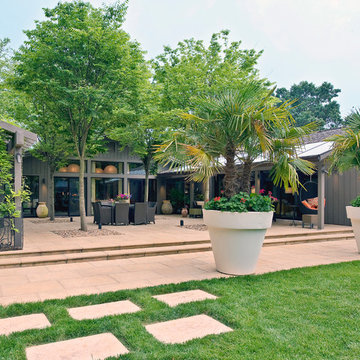 Dining Courtyard