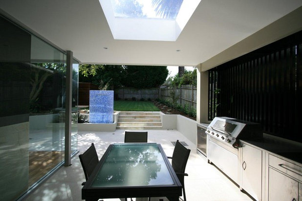 Contemporary Patio by Justin Loe Architects