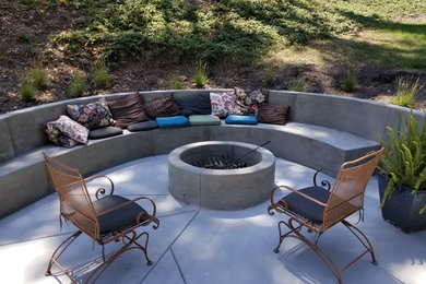 Patio - mid-sized contemporary backyard concrete paver patio idea in San Luis Obispo