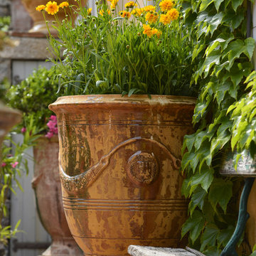 European and American Garden Pottery