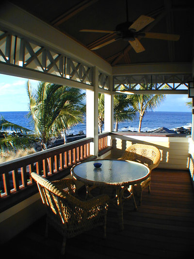 Tropical Patio by Terrance J Cisco Architect, LLC