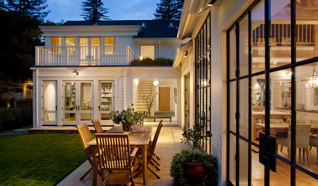 Houzz Tour: A Happy-Trails Home on a California Field