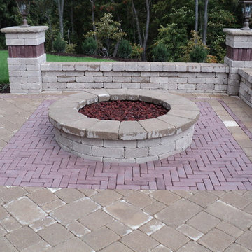 Fire Pit with Seat Walls