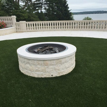 Fire pits + Fireplaces