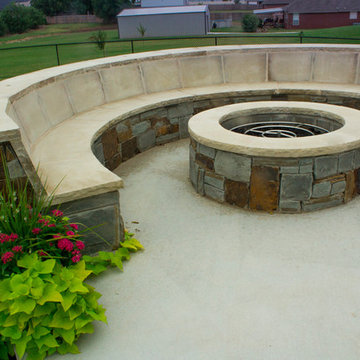Fireplaces & Fire Pits - Half-Circle Seat Wall and Fire Pit