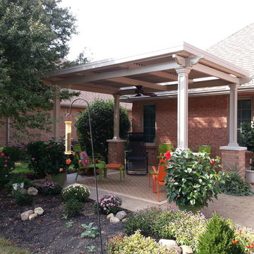 Free Standing Pergola that Opens and Closes