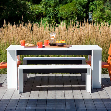Fun and Functional Outdoor Dining