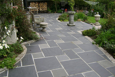 Inspiration for a traditional patio in Other.