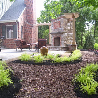 Elegant patio photo in Philadelphia