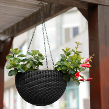 Hanging Planter Set of 2 Resin Rattan Planters by Keter, Grey