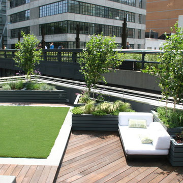 Highline facing roof garden