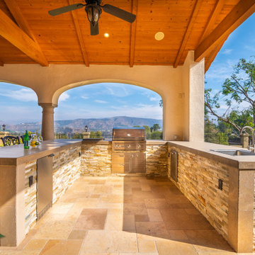 The California Room w/ Outdoor Kitchen