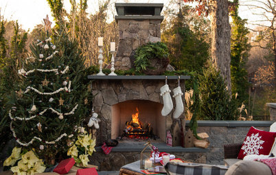 Show Us Your Outdoor Holiday Decorations!