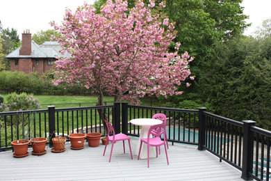 Inspiration for a contemporary patio remodel in Boston