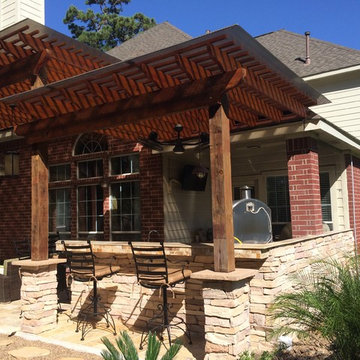 Houston Firepit, Two-Tier Pergola & Outdoor Kitchen With Pizza Oven