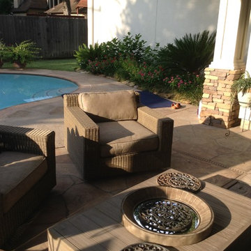 Houston patio makeover with upscale outdoor furniture