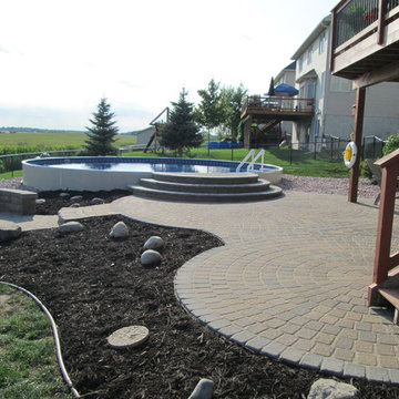 Hybrid Pool patio