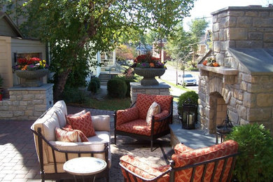 Elegant patio photo in Cincinnati
