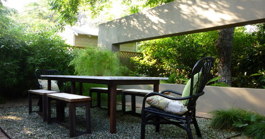 In Austin, a Backyard Wall Provides More Than Privacy